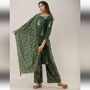 Chandrakala Gold Foil Printed Kurti Palazzo Set for Women Size Small